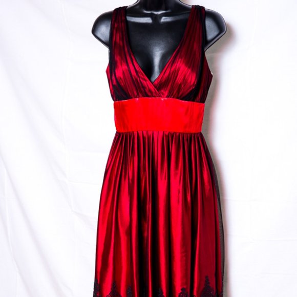 Davids Bridal Mid Length Sleeveless Dress NWOT - Picture 1 of 9